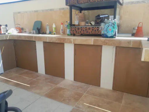 fabrication et installation porte de placards cuisine extérieur, Bordeaux, Atelier FORTIN